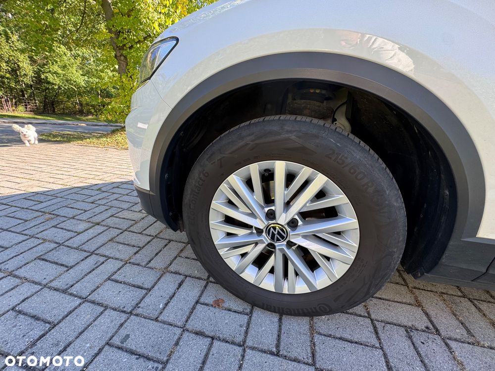 Volkswagen T-Roc - 18