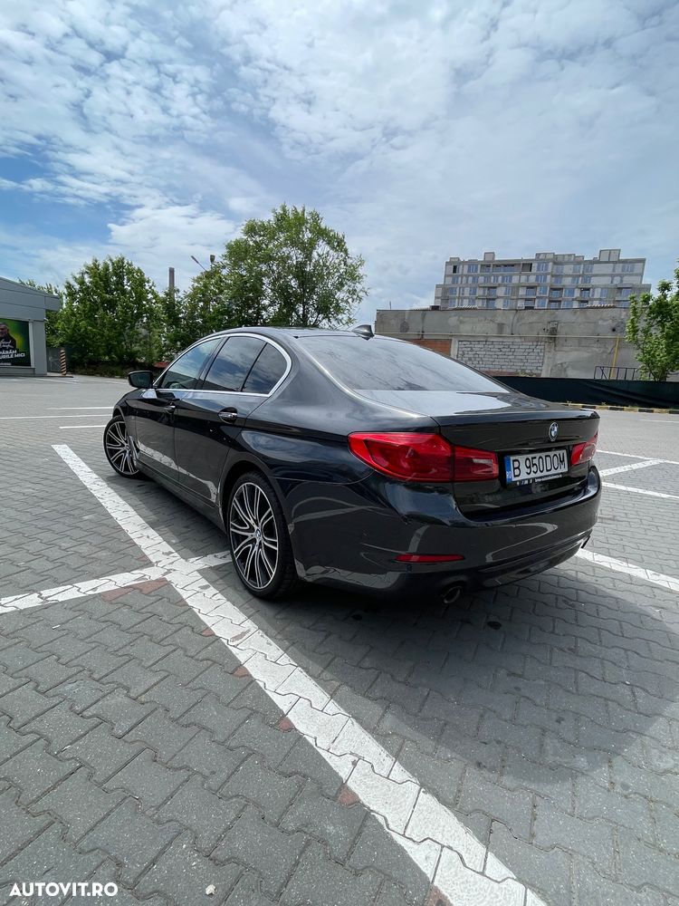 BMW Seria 5 520d xDrive AT - 29