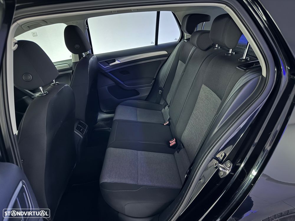 VW Golf 1.6 TDi Best Edition DSG - 38