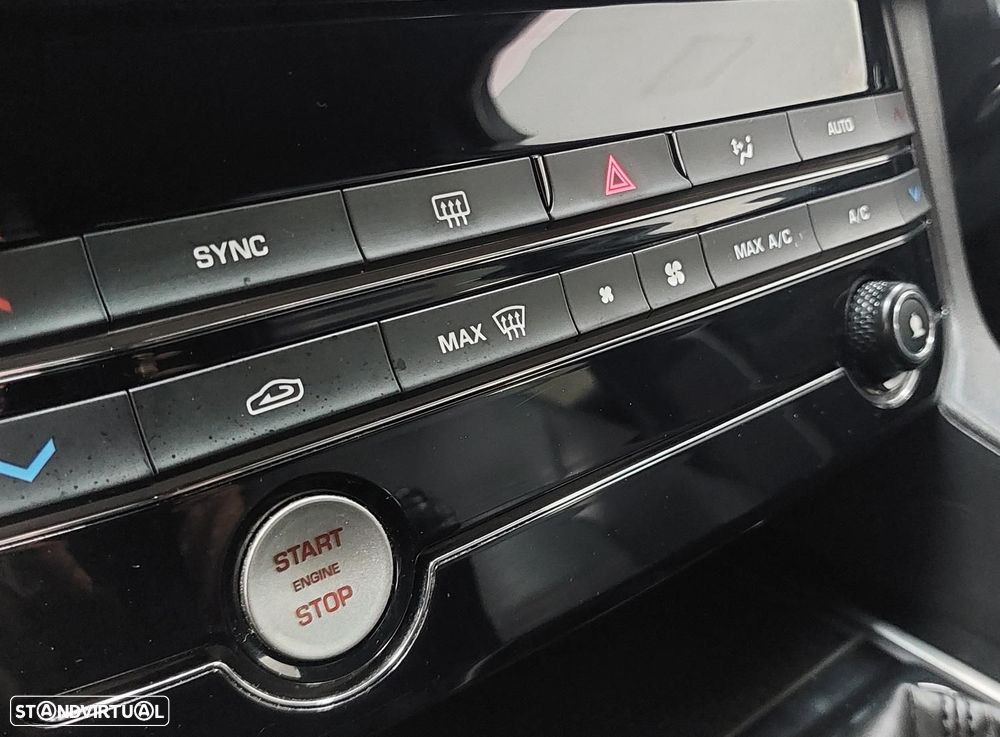 Jaguar F-Pace 2.0 i4D Prestige AWD - 22