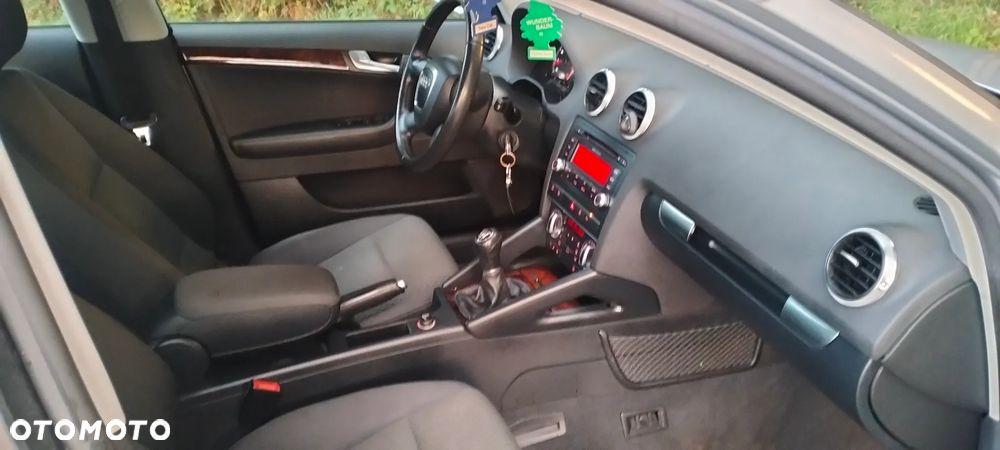 Audi A3 Sportback 1.4 TFSI Attraction - 35