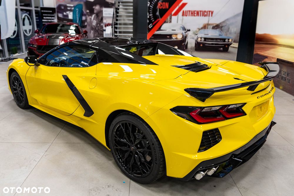 Chevrolet Corvette - 13