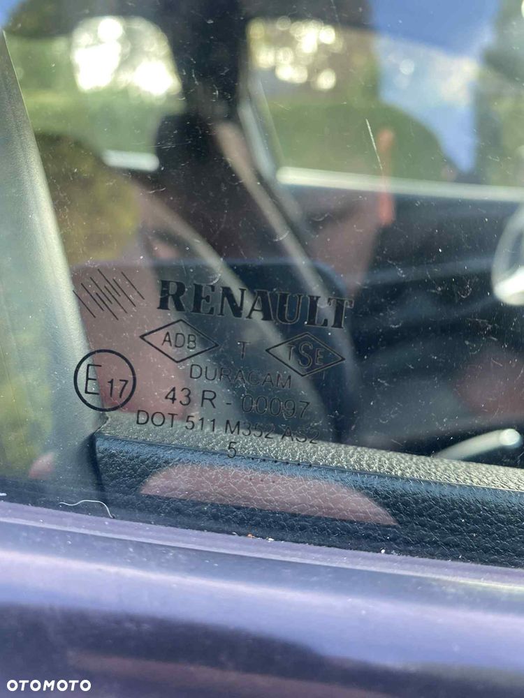 Renault Clio 1.2 16V Life - 13