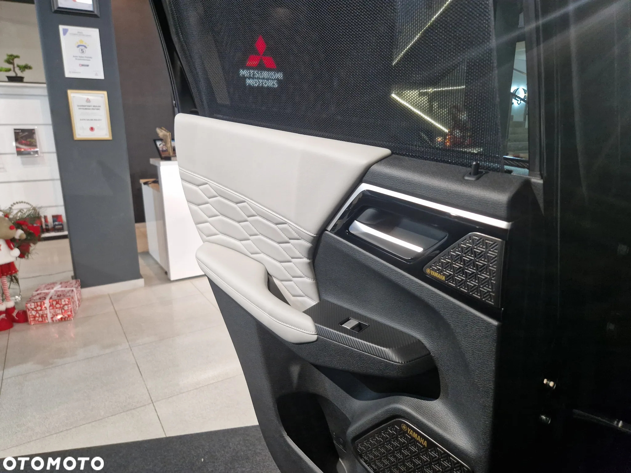 Mitsubishi Outlander - 31