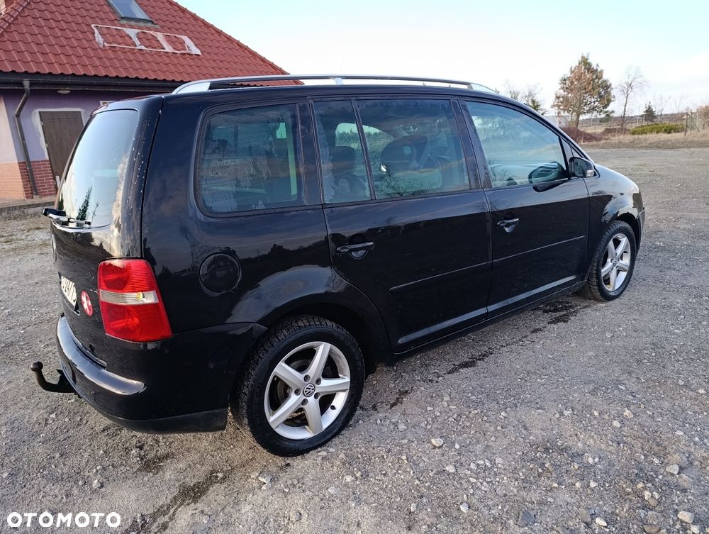 Volkswagen Touran - 5