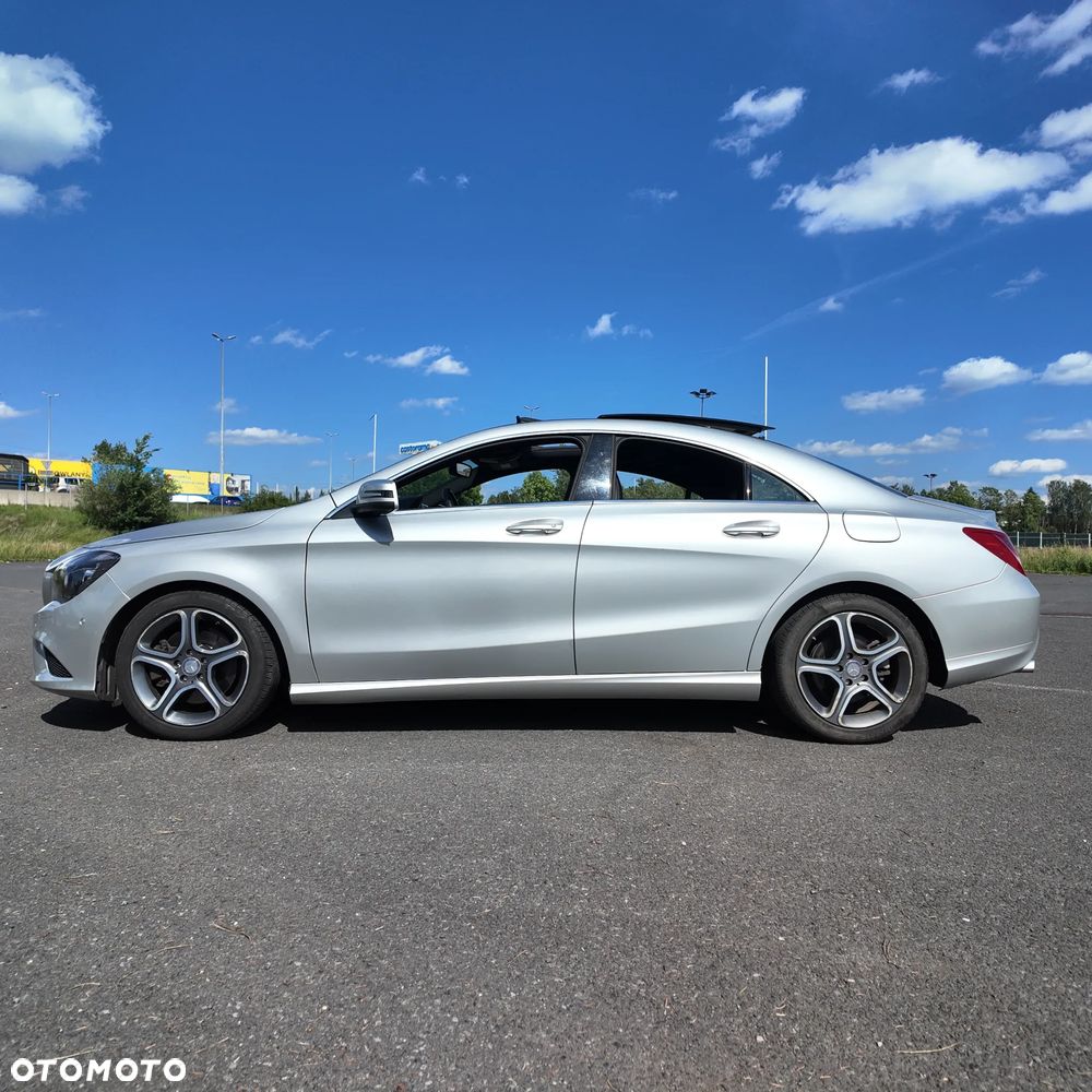 Mercedes-Benz CLA 250 4Matic 7G-DCT - 18