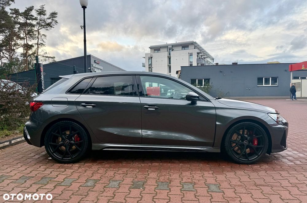 Audi RS3 Sportback - 4