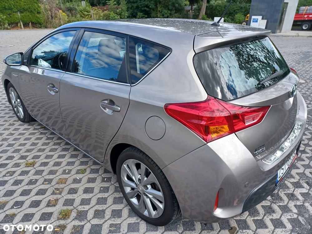 Toyota Auris 1.8 Hybrid Executive - 9
