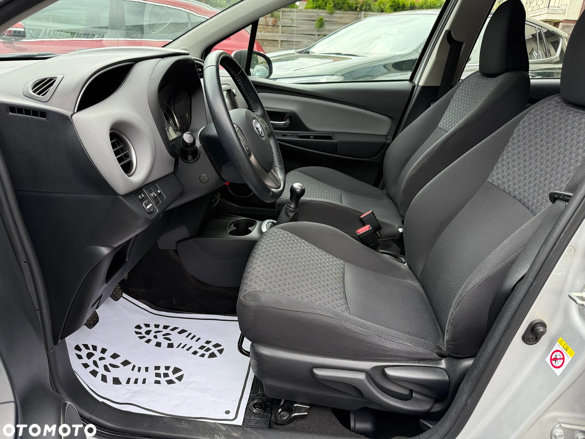 Toyota Yaris 1.0 Premium - 10