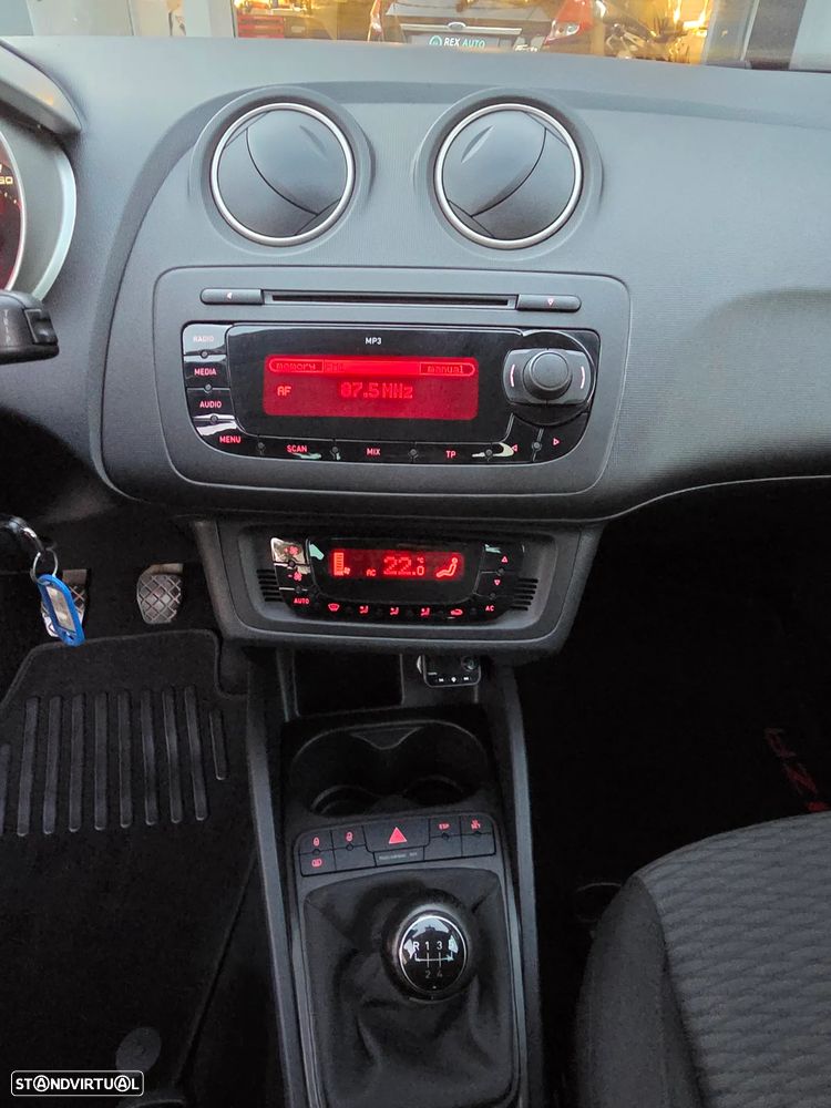 SEAT Ibiza 1.6 TDI Style DPF - 17