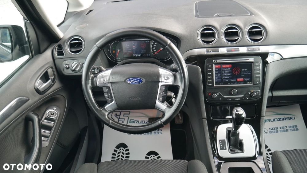 Ford Galaxy - 8