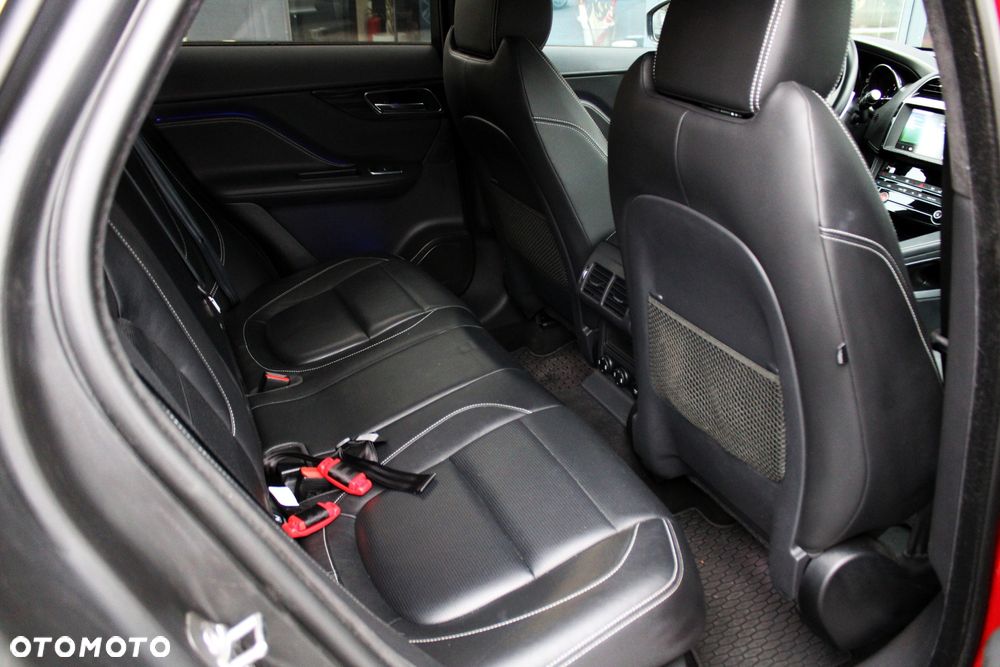 Jaguar F-Pace 2.0 i4D AWD R-Sport - 10