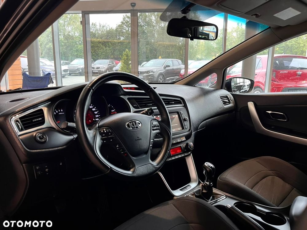 Kia Ceed - 15