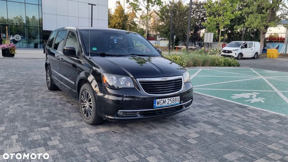 Chrysler Town & Country 3.6 Limited - 5