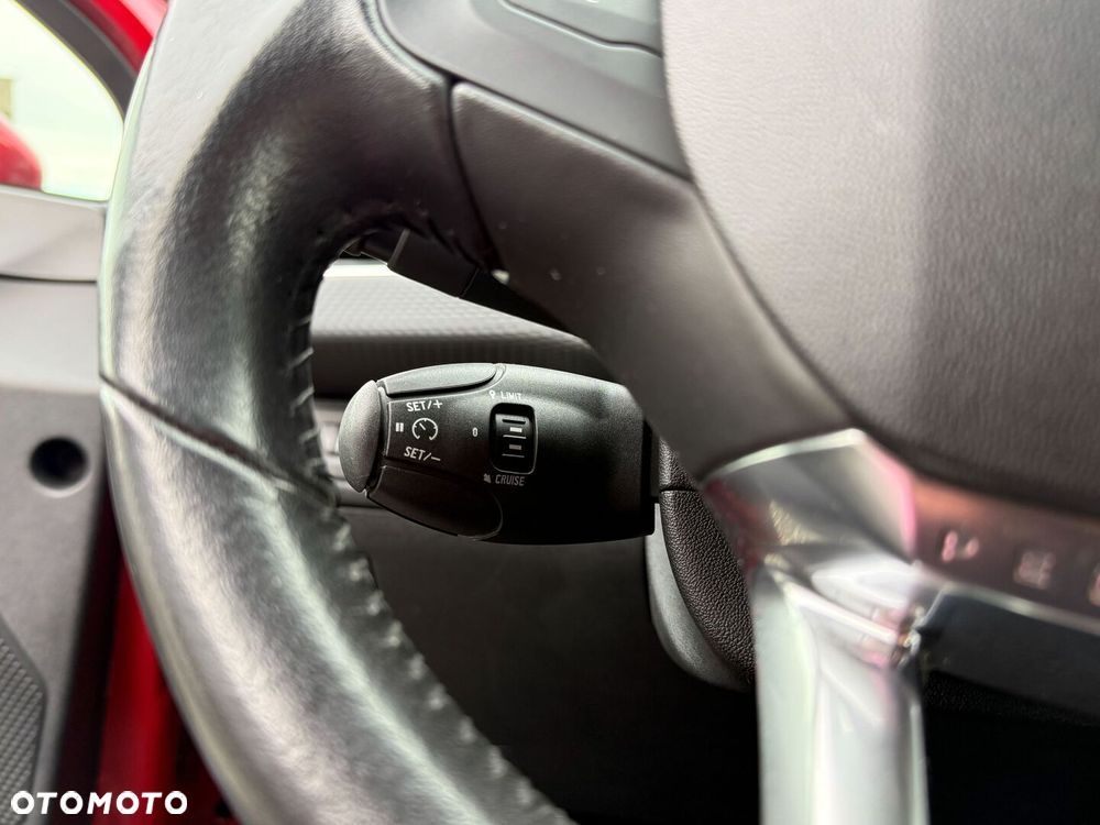 Peugeot 2008 1.2 Pure Tech Active S&S EAT6 - 18