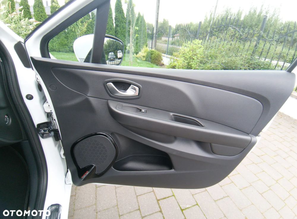 Renault Clio (Energy) dCi 90 Start & Stop INTENS - 14