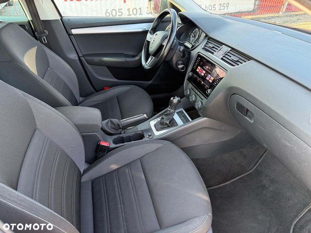 Skoda Octavia 1.6 TDI DSG Style - 13