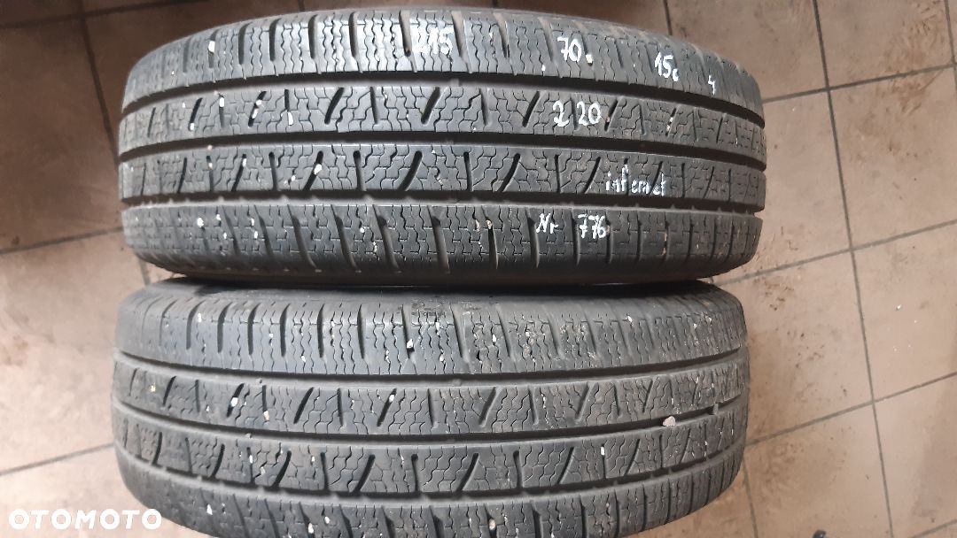 Pirelli 215/70/15c nr 776 - 1