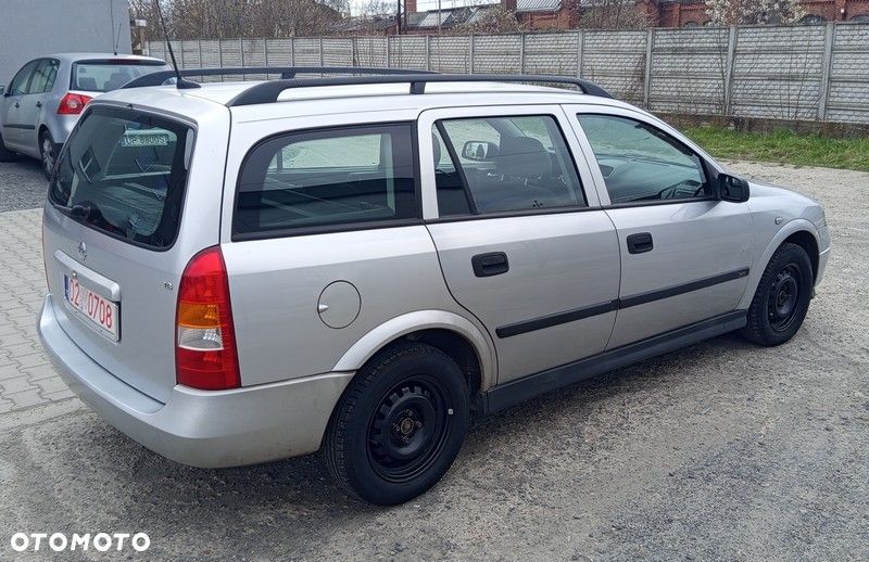 Opel Astra - 8