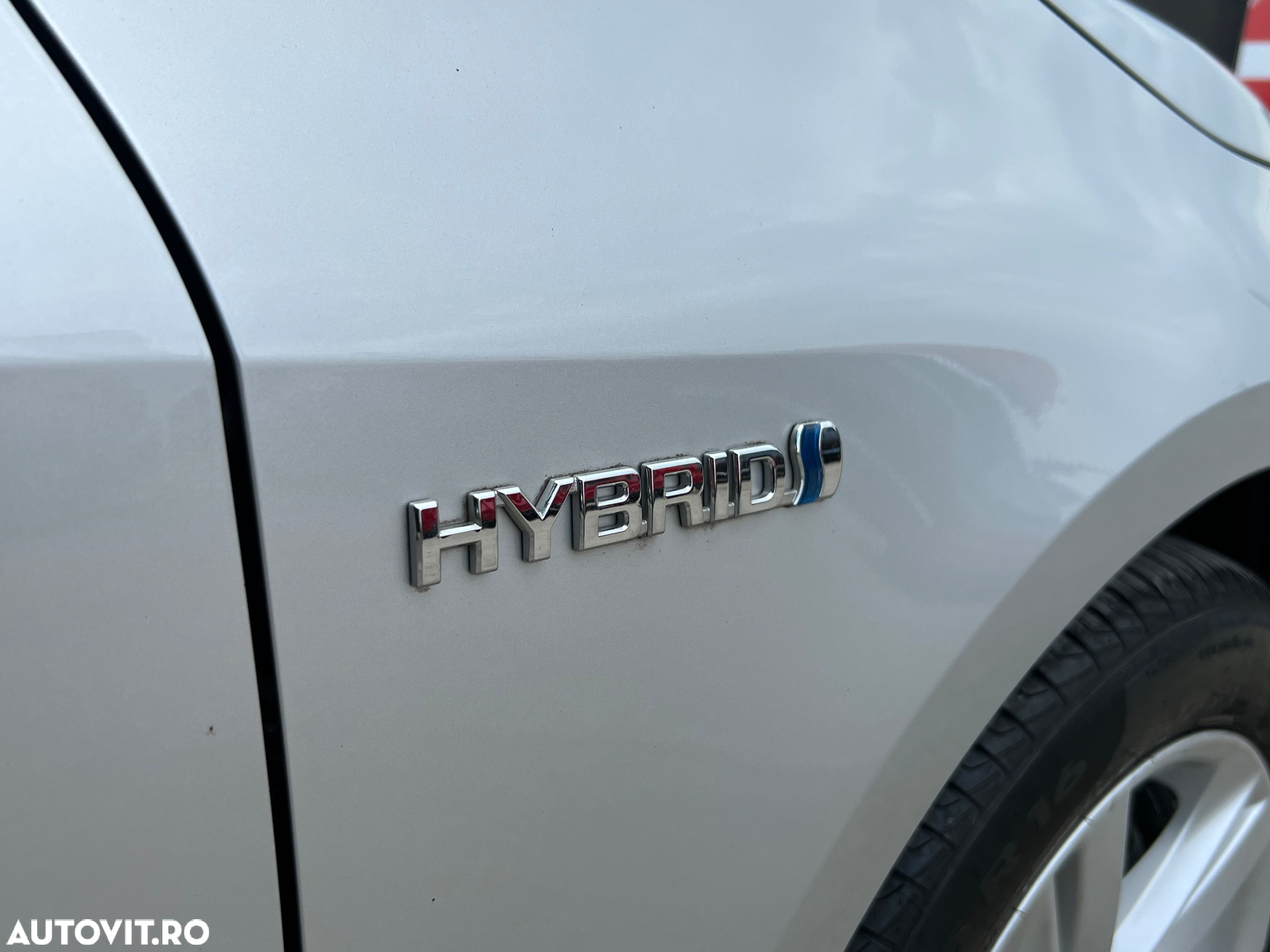 Toyota Corolla 1.8 Hybrid Touring Sports Comfort - 28
