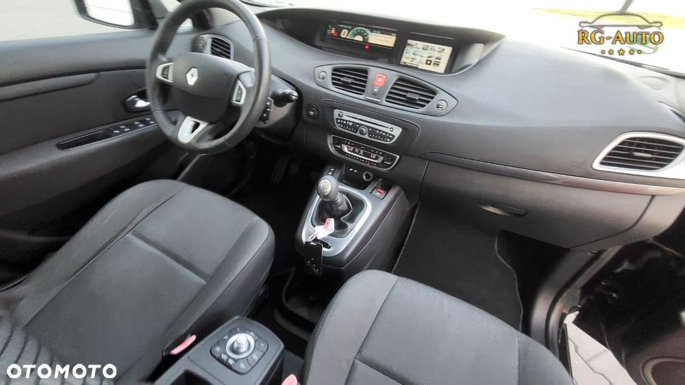Renault Scenic - 36