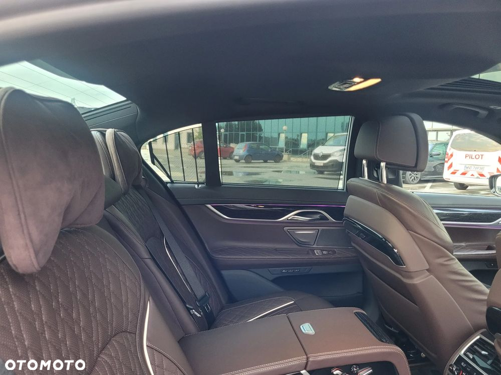 BMW Seria 7 740d xDrive mHEV sport - 15