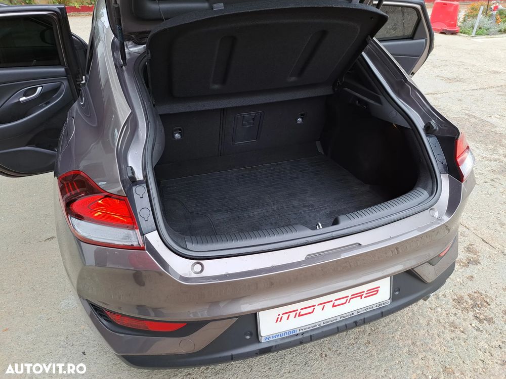 Hyundai i30 - 19