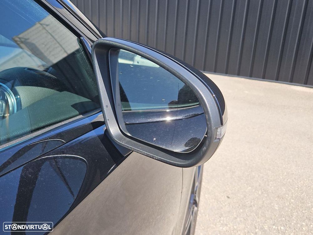 Mercedes-Benz A 250 e 8G-DCT Edition AMG Line - 17