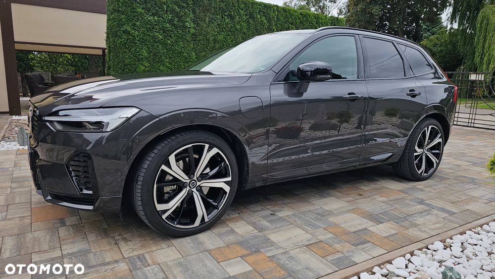 Volvo XC 60 T8 Plug-In Hybrid AWD Ultimate Dark - 3