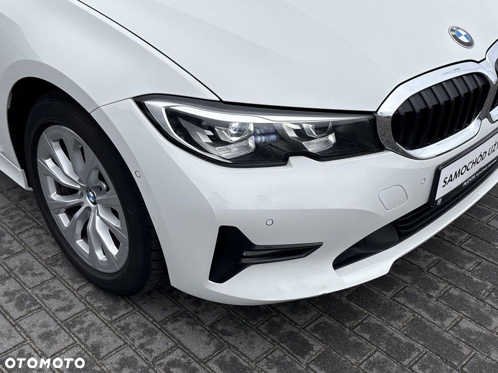 BMW Seria 3 318i Advantage - 30