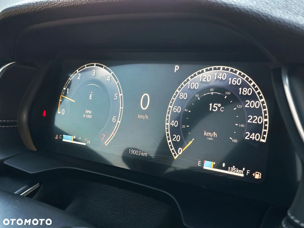 Jeep Grand Cherokee - 21