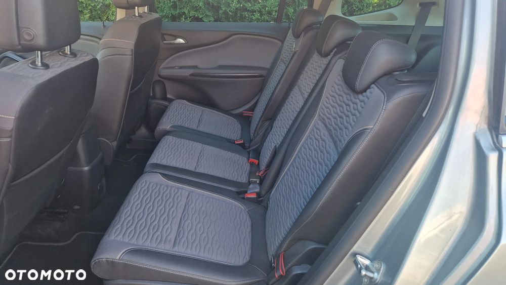 Opel Zafira - 9
