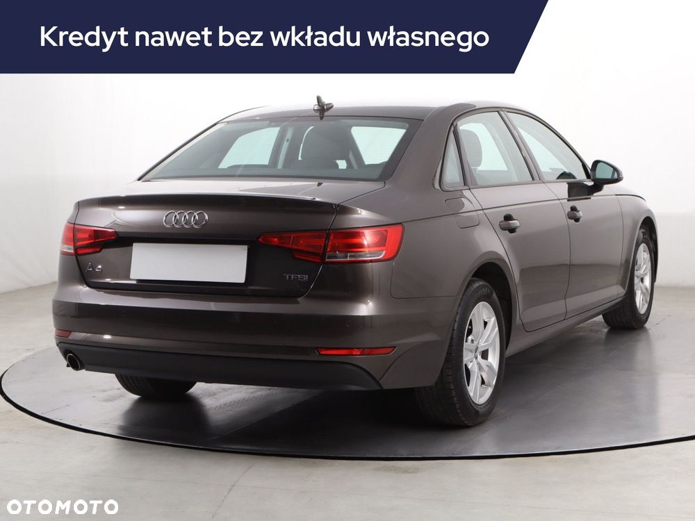 Audi A4 Limousine - 7