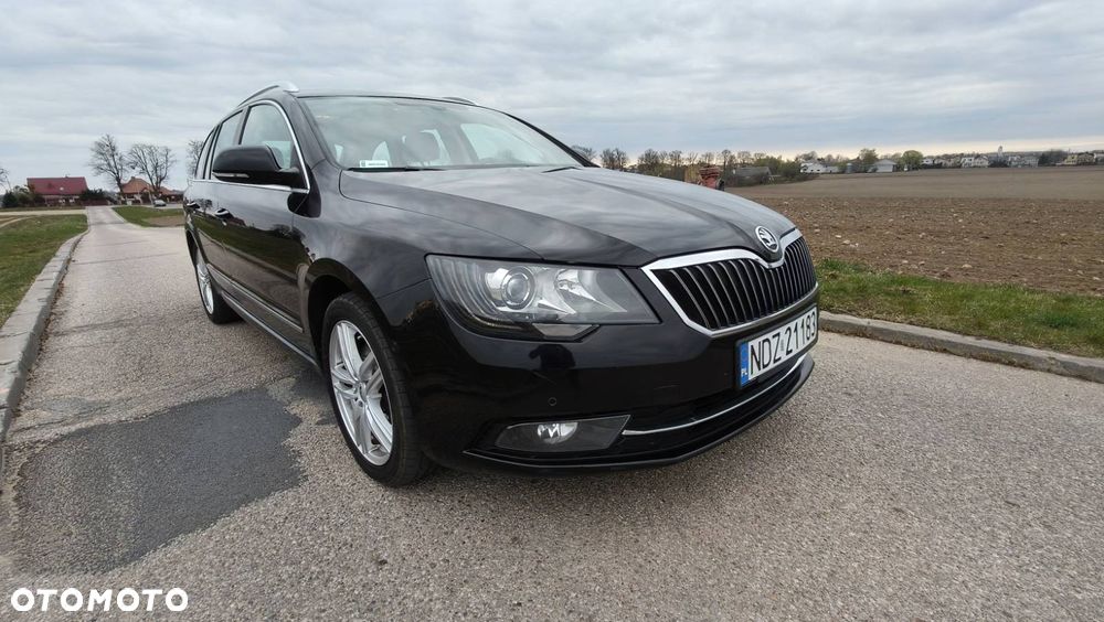 Skoda Superb 2.0 TDI Elegance DSG - 3