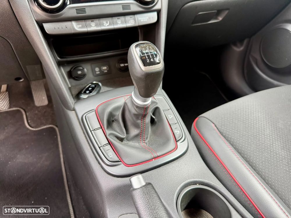 Hyundai Kauai 1.0 T-GDi Premium Tec.Preto - 23