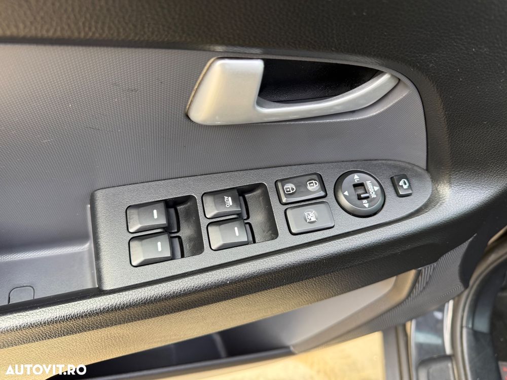 Kia Sportage 1.7 CRDI 2WD Attract - 16