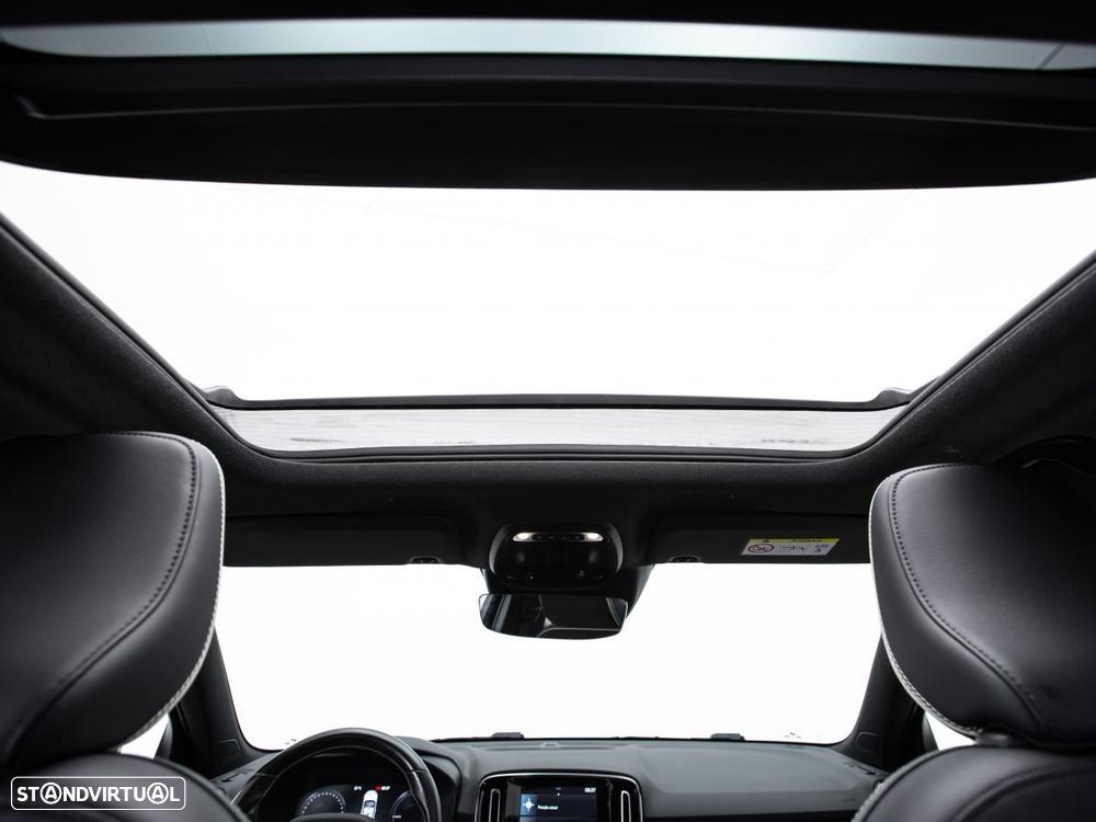 Volvo XC 40 1.5 T4 PHEV R-Design — fotografia 6