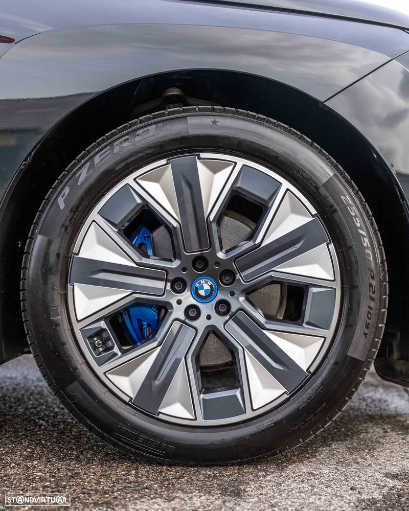 BMW iX xDrive40 - 37