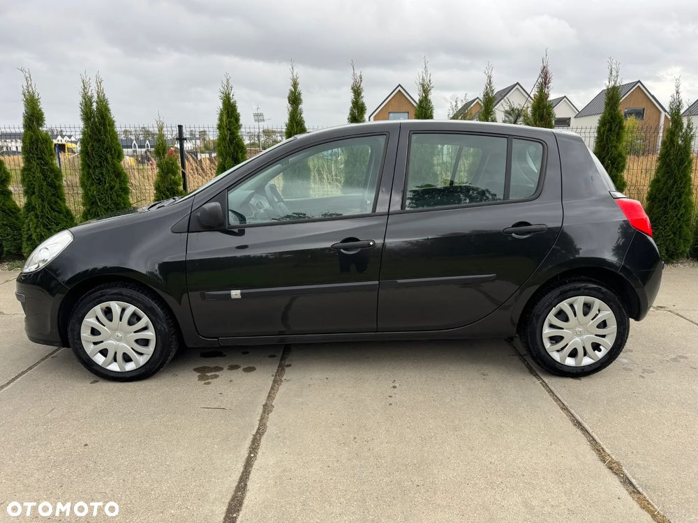 Renault Clio 1.2 16V Authentique - 14
