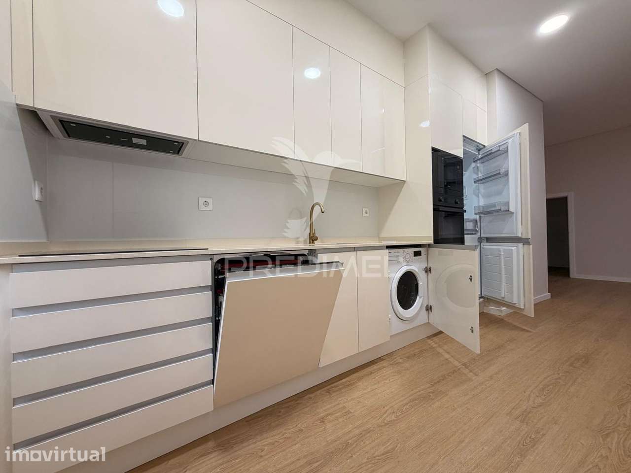 Apartamento T1 totalmente remodelado no centro de Palmela - Grande imagem: 4/37