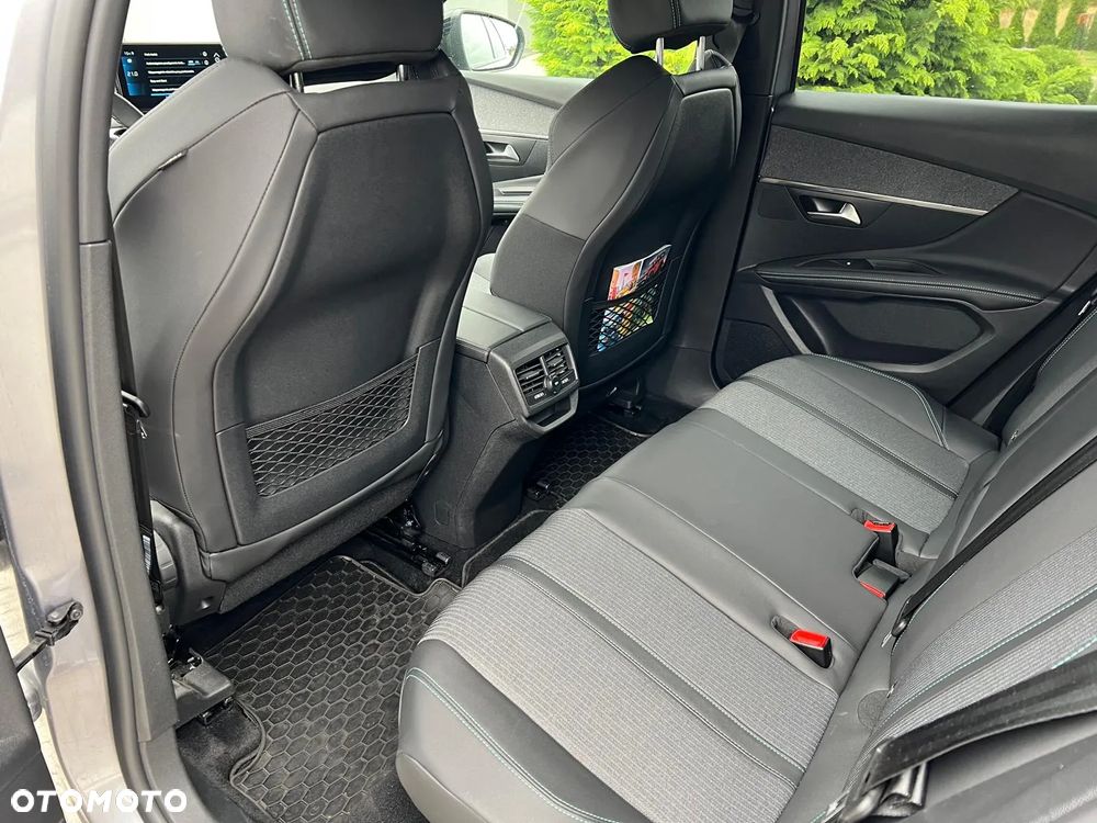 Peugeot 3008 1.2 PureTech Allure Pack S&S EAT8 - 22