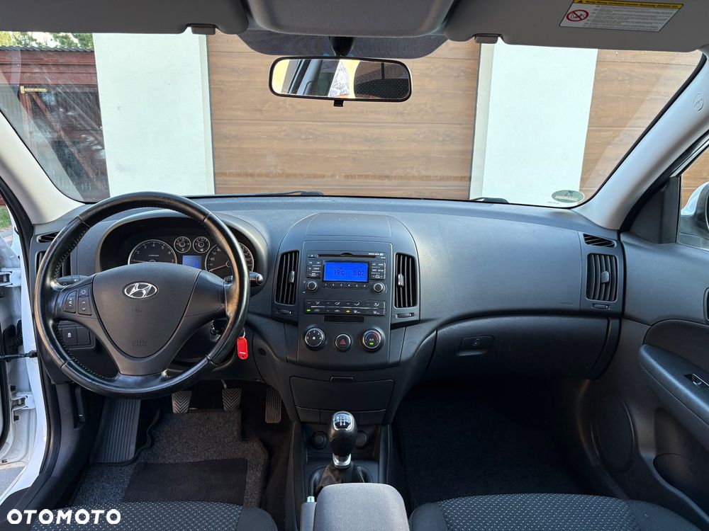 Hyundai i30 blue 1.4 Style - 8