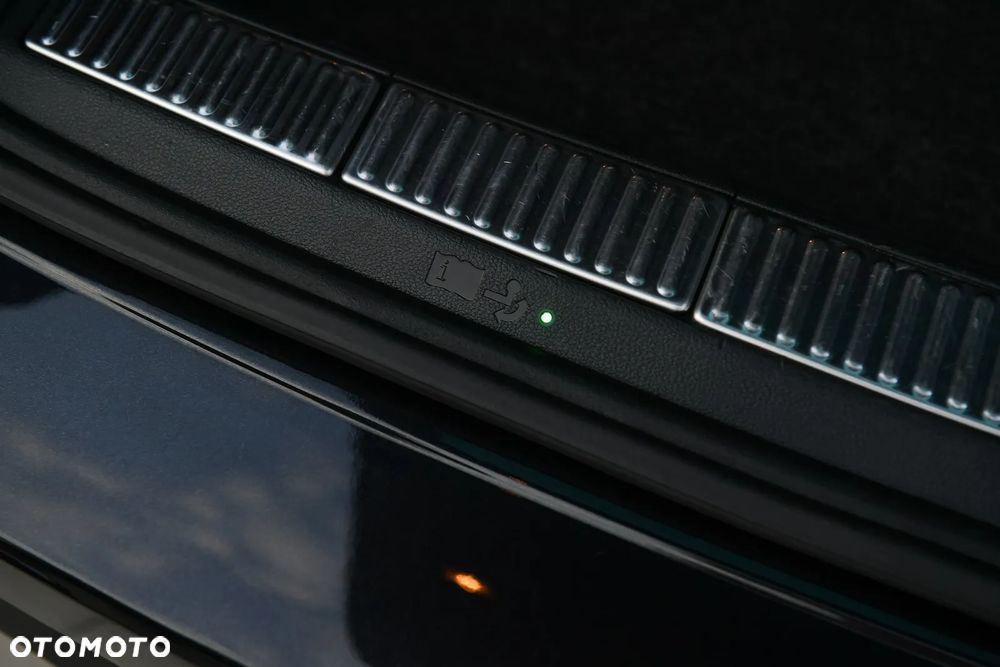 Skoda Superb 2.0 TDI 4x4 DSG SportLine - 28