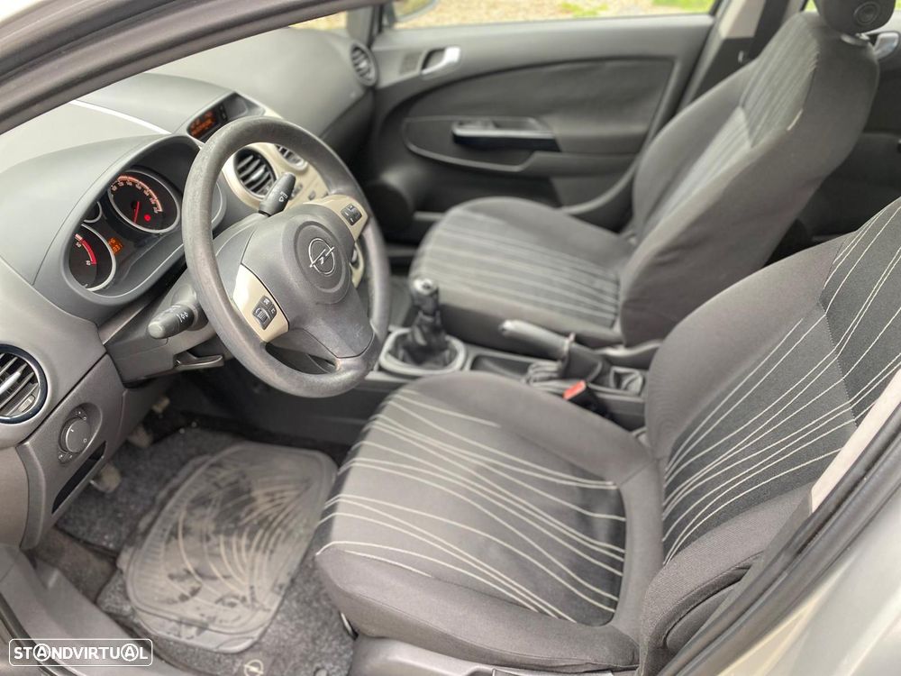 Opel Corsa 1.3 CDTi Enjoy EcoFLEX - 17