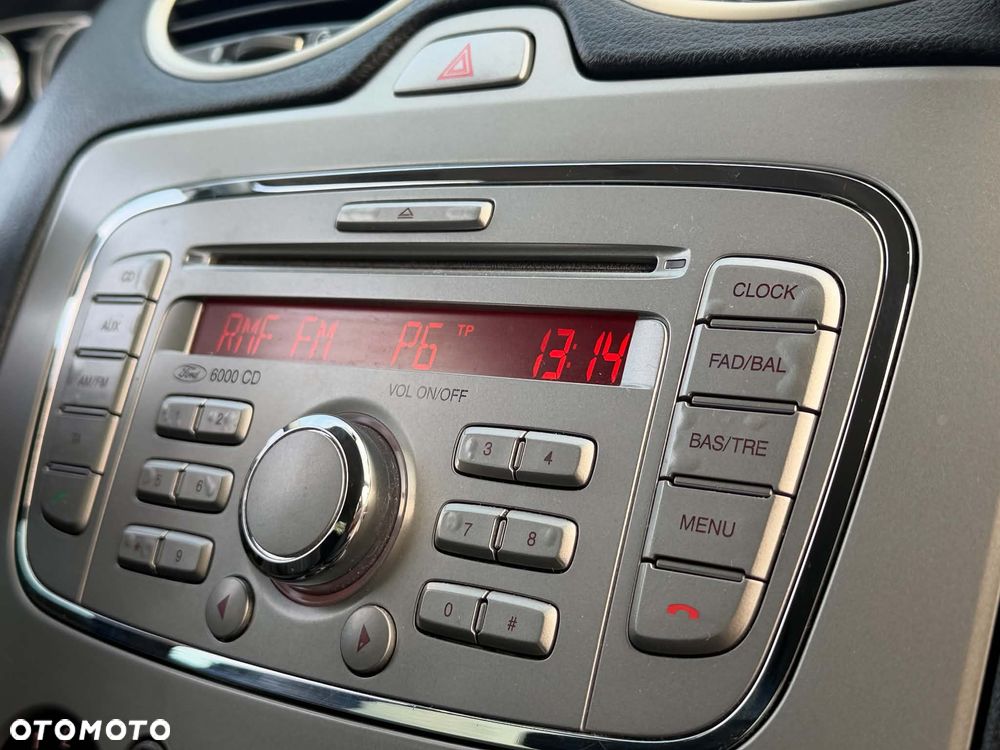 Ford Focus 1.6 Ambiente - 17
