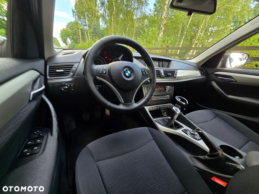 BMW X1 sDrive18i - 28