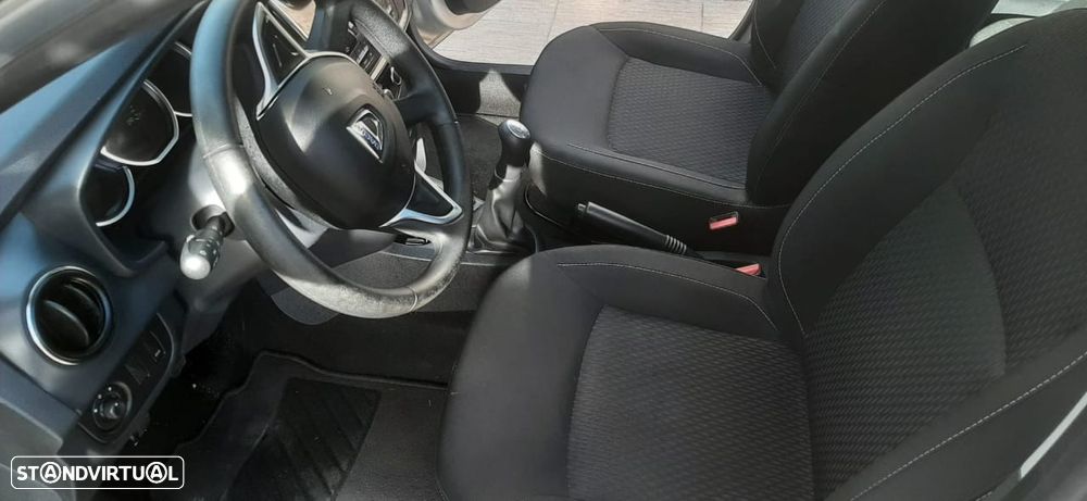 Dacia Sandero - 6