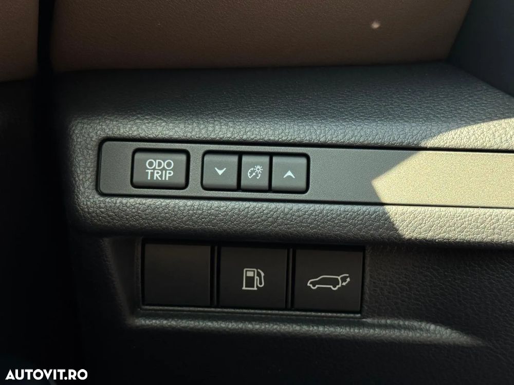 Lexus LBX 1.5 HEV 4x2 CVT Elegant - 13