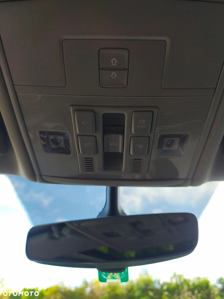 Volkswagen Touran 2.0 TDI SCR Highline - 15