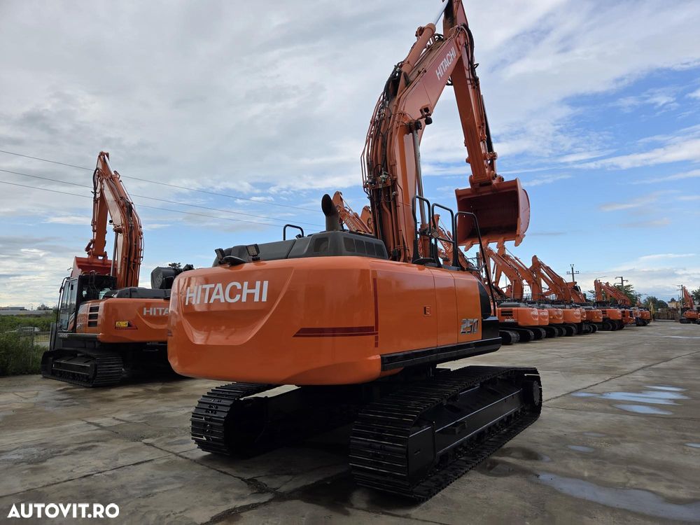 Hitachi ZX250-7, 27,6t, 2020, 6.815h, latime 2,99m, cupa NOUA 1,55mc, lant si papuci NOI, inst picon si inst rotire pe brate, camera spate, camere laterale, gresare automata, ad sapare 7m, ridica 15t, consum 13,1l/h, revizii facute, leasing 4ani-99.000 Eur+t - 1
